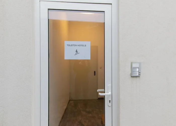 公寓 Tolstov - 250m2 Loft With 6 Im Industriegebiet - 20 Min Messe Dus & Old Town Dus *