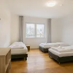 Tolstov - 250m2 Loft With 6 Im Industriegebiet - 20 Min Messe Dus & Old Town Dus アパート *