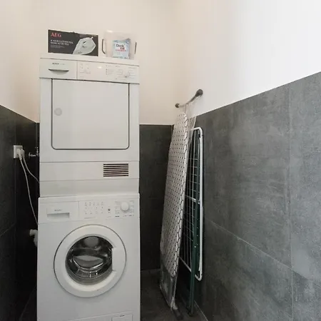 Apartmán Tolstov - 250m2 Loft With 6 Im Industriegebiet - 20 Min Messe Dus & Old Town Dus