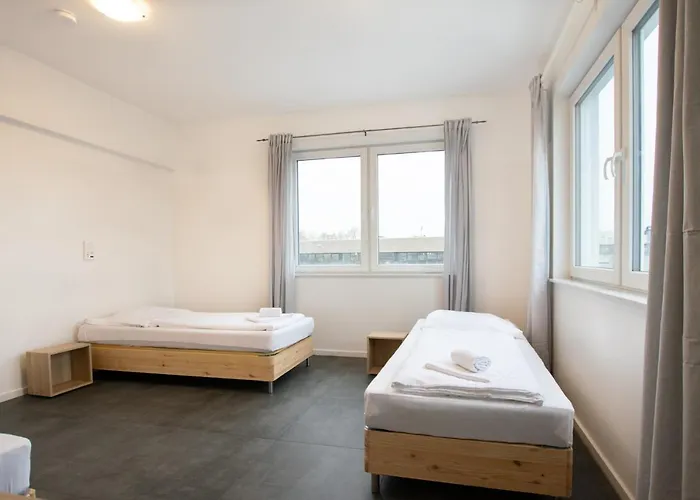 Tolstov - 250m2 Loft With 6 Im Industriegebiet - 20 Min Messe Dus & Old Town Dus