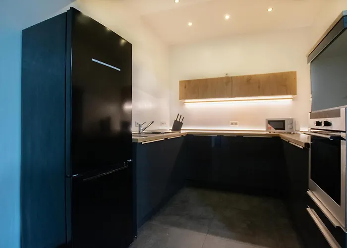 Tolstov - 250m2 Loft With 6 Im Industriegebiet - 20 Min Messe Dus & Old Town Dus Düsseldorf