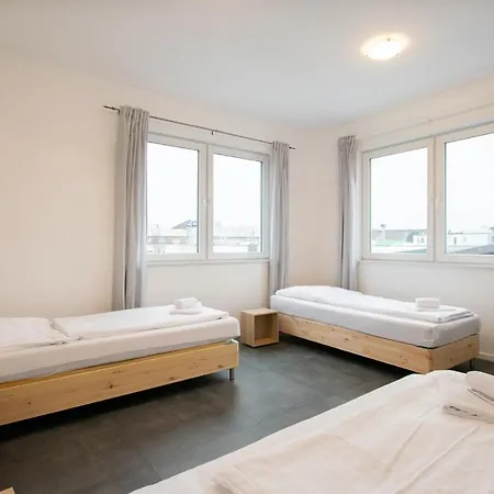 Apartment Raj Living - 250m2 Loft With 6 Im Industriegebiet - 20 Min Messe Dus & Old Town Dus *