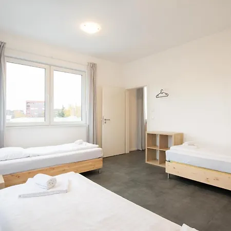 Raj Living - 250m2 Loft With 6 Im Industriegebiet - 20 Min Messe Dus & Old Town Dus Dusseldorf