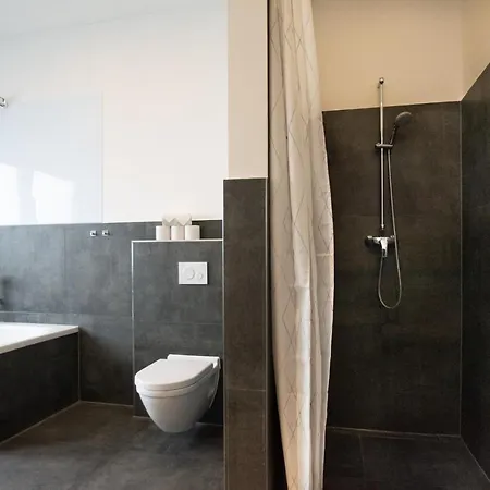 Raj Living - 250m2 Loft With 6 Im Industriegebiet - 20 Min Messe Dus & Old Town Dus Apartment Dusseldorf